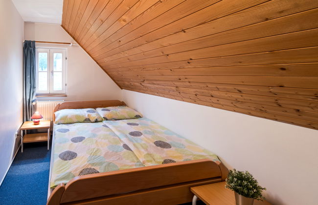 Casa de 3 quartos em Černý Důl com piscina e jardim - Foto 15
