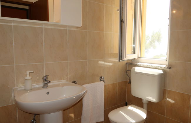 Apartamento de 2 quartos em Labin com piscina e terraço - Foto 11