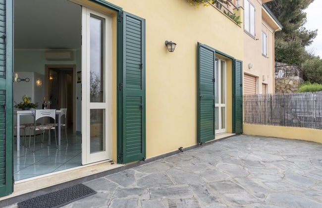 Casa de 3 quartos em Cipressa com jardim e terraço - Foto 29