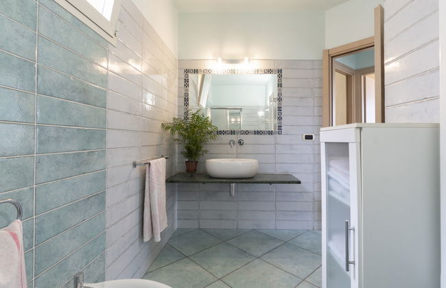 Casa de 3 quartos em Cipressa com jardim e terraço - Foto 19