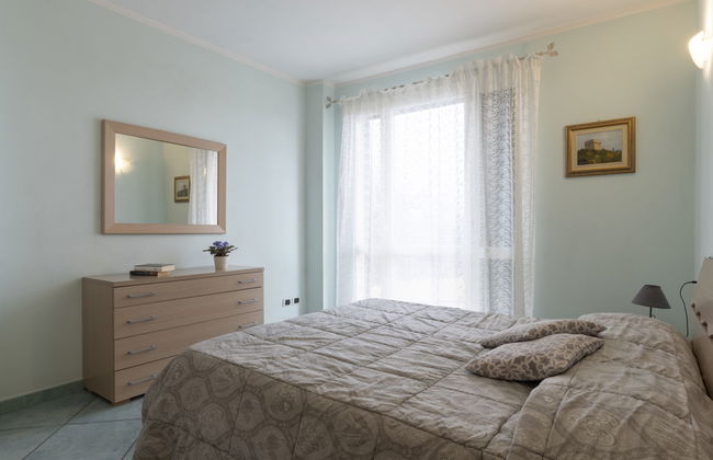 Casa de 3 quartos em Cipressa com jardim e terraço - Foto 10