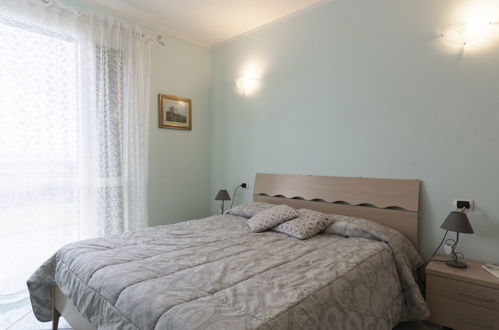 Foto 4 - Casa con 2 camere da letto a Cipressa con terrazza e vista mare