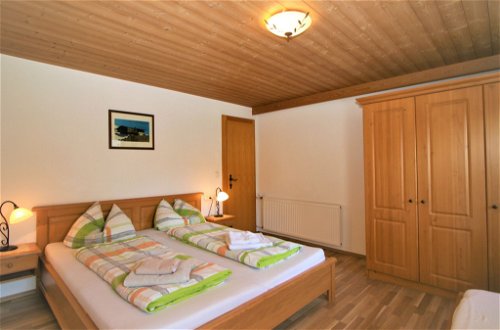 Foto 5 - Casa con 4 camere da letto a Mayrhofen con giardino e vista sulle montagne