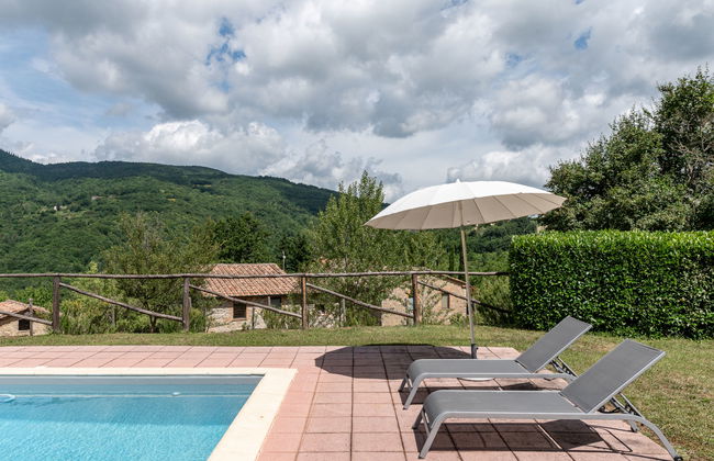 Apartamento de 2 quartos em Montieri com piscina e jardim - Foto 27