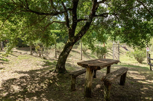 Foto 30 - Appartamento con 2 camere da letto a Montieri con piscina e giardino