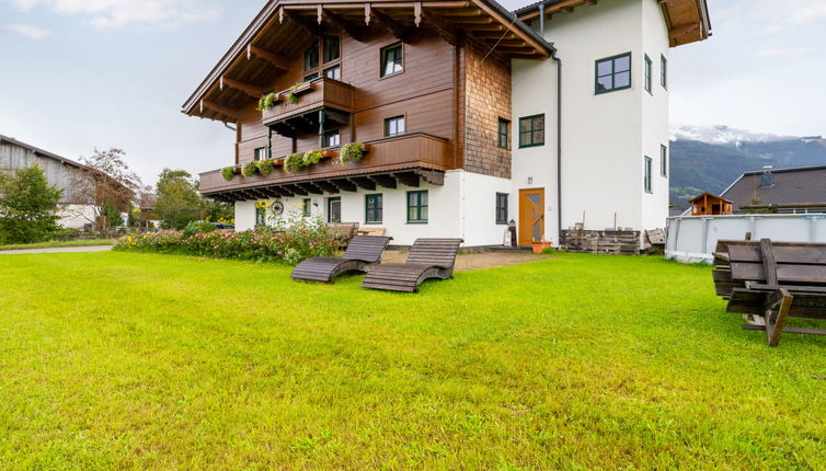 Photo 1 - 2 bedroom Apartment in Saalfelden am Steinernen Meer with garden