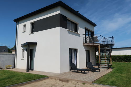 Foto 3 - Casa con 3 camere da letto a Plounéour-Brignogan-plages con terrazza e vista mare