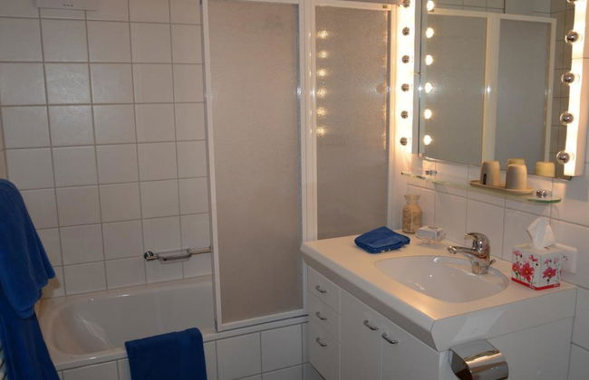2 bedroom Apartment in Saanen - Photo 21