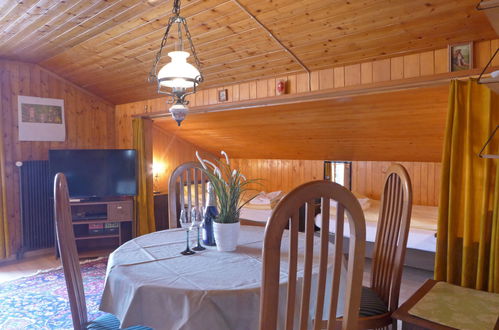 Photo 2 - Appartement de 2 chambres à Lauterbrunnen avec vues sur la montagne