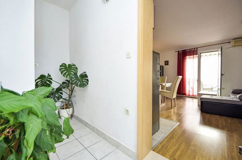 Photo 12 - 1 bedroom Apartment in Makarska