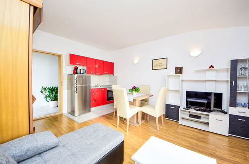 Photo 3 - 1 bedroom Apartment in Makarska