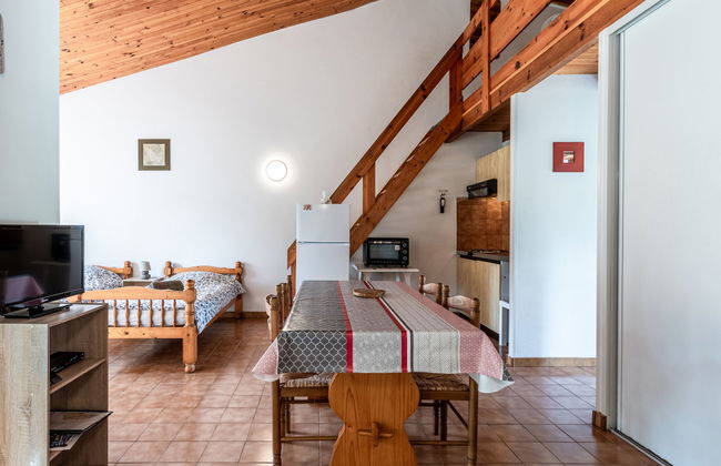 Casa de 2 quartos em Coggia com jardim e terraço - Foto 6