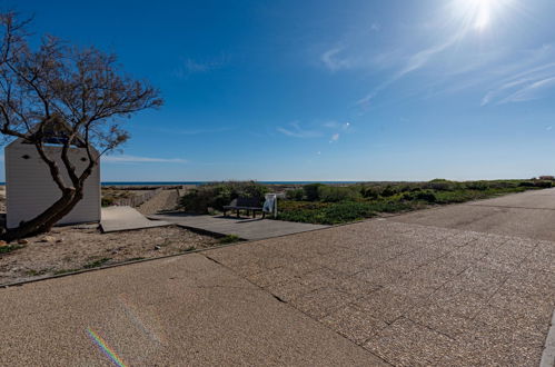 Foto 30 - Appartamento con 1 camera da letto a Leucate con vista mare