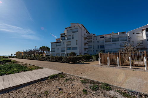 Foto 5 - Appartamento con 1 camera da letto a Leucate con vista mare