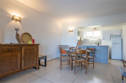 Photo 8 - Appartement de 1 chambre à Roquebrune-sur-Argens avec jardin et vues à la mer