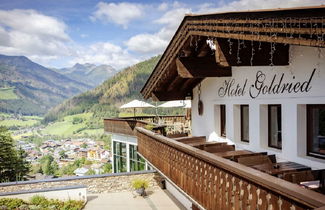 Foto 1 - Appartamento con 3 camere da letto a Matrei in Osttirol con piscina e giardino