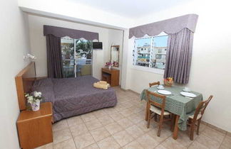 Photo 3 - Captain Karas Holiday APTS