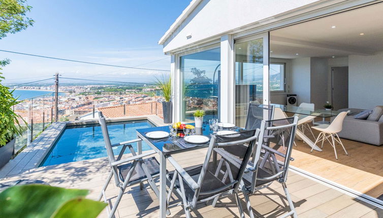 Photo 1 - Maison de 3 chambres à Roses avec piscine privée et vues à la mer