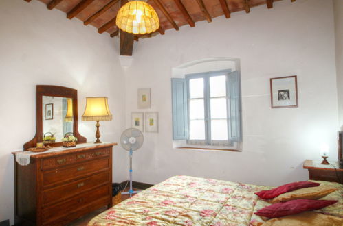Foto 12 - Haus mit 7 Schlafzimmern in Radda in Chianti mit privater pool und garten