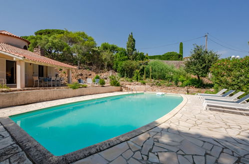 Foto 20 - Casa con 4 camere da letto a Sainte-Maxime con piscina privata e vista mare