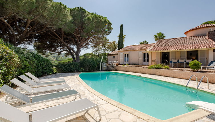 Foto 1 - Casa de 4 quartos em Sainte-Maxime com piscina privada e vistas do mar