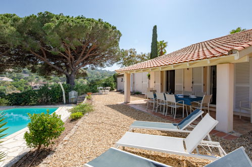 Foto 16 - Casa de 4 habitaciones en Sainte-Maxime con piscina privada y vistas al mar