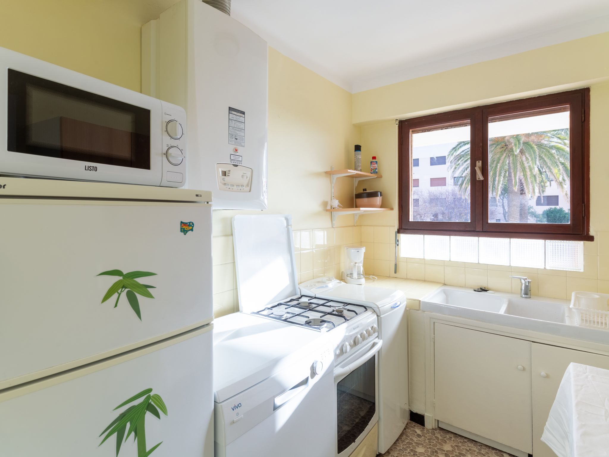 Photo 11 - 1 bedroom Apartment in Le Lavandou with garden