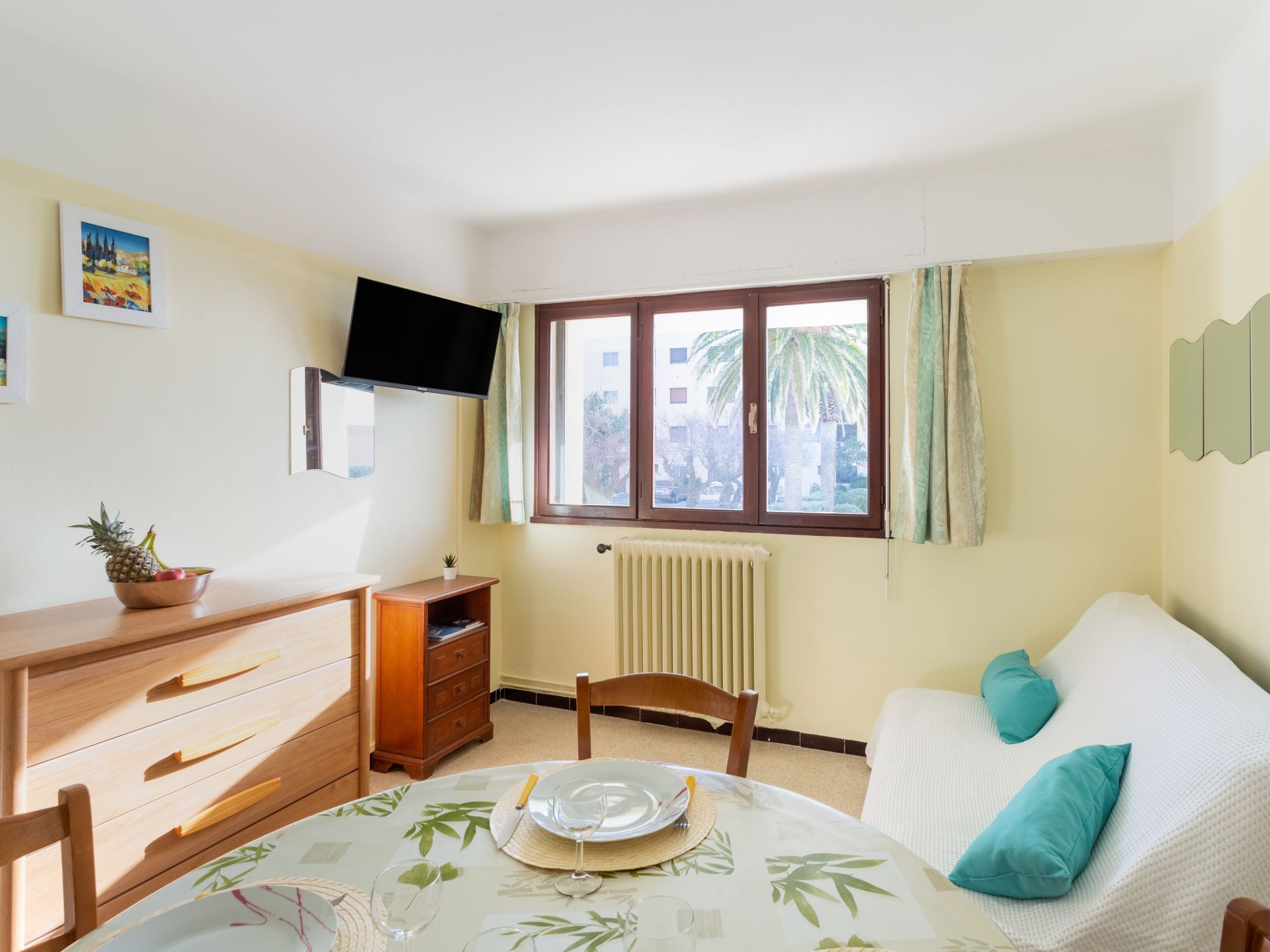Foto 7 - Apartamento de 1 habitación en Le Lavandou con vistas al mar