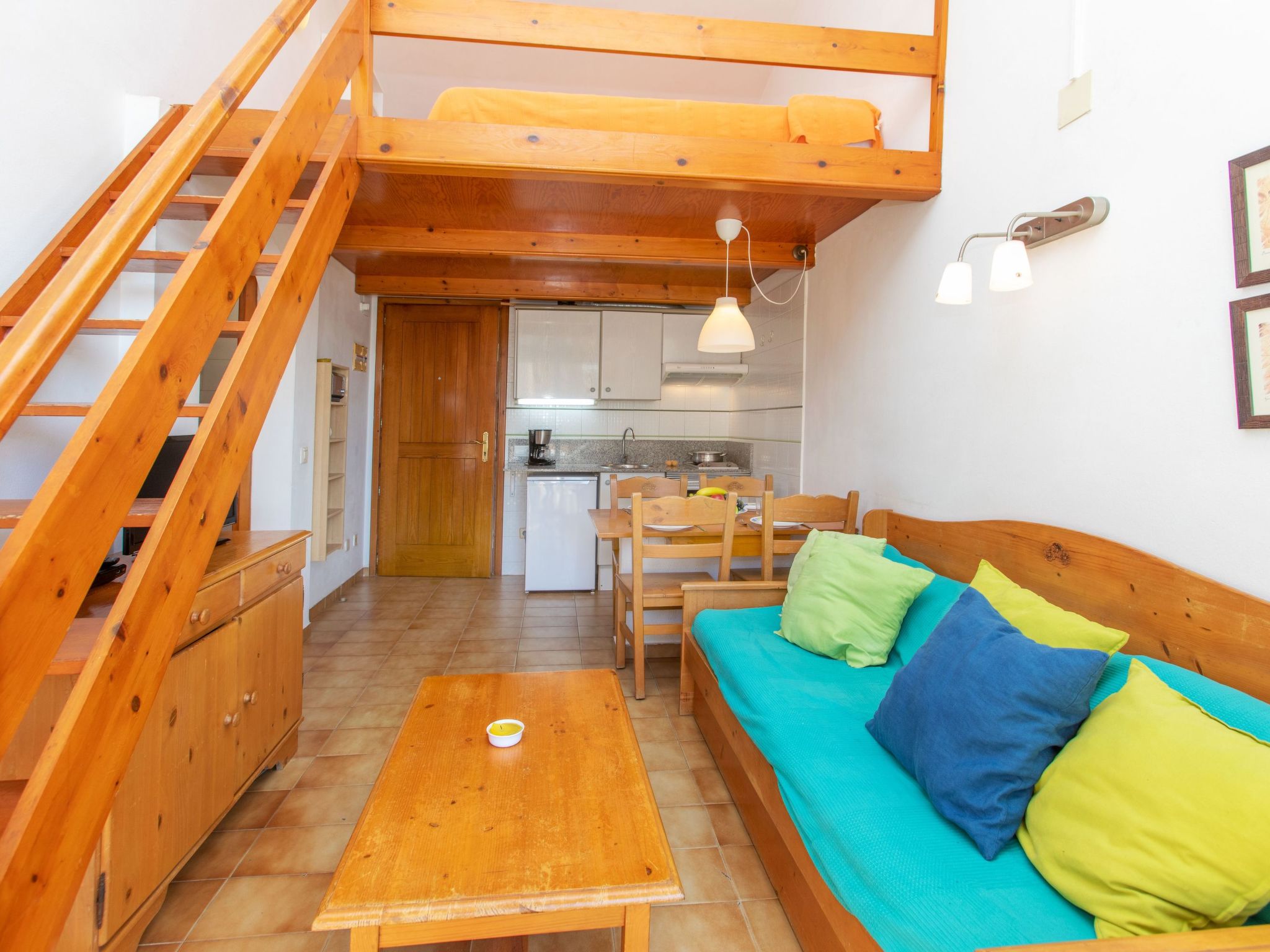 Foto 3 - Apartment mit 1 Schlafzimmer in Torroella de Montgrí mit schwimmbad und blick aufs meer