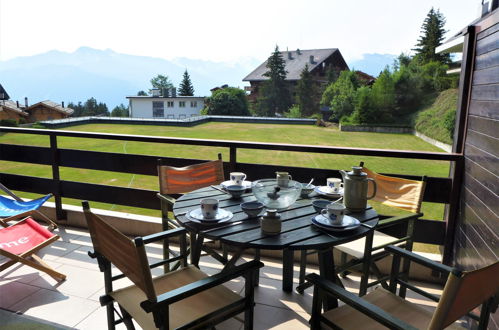 Foto 1 - Apartment mit 2 Schlafzimmern in Crans-Montana mit blick auf die berge