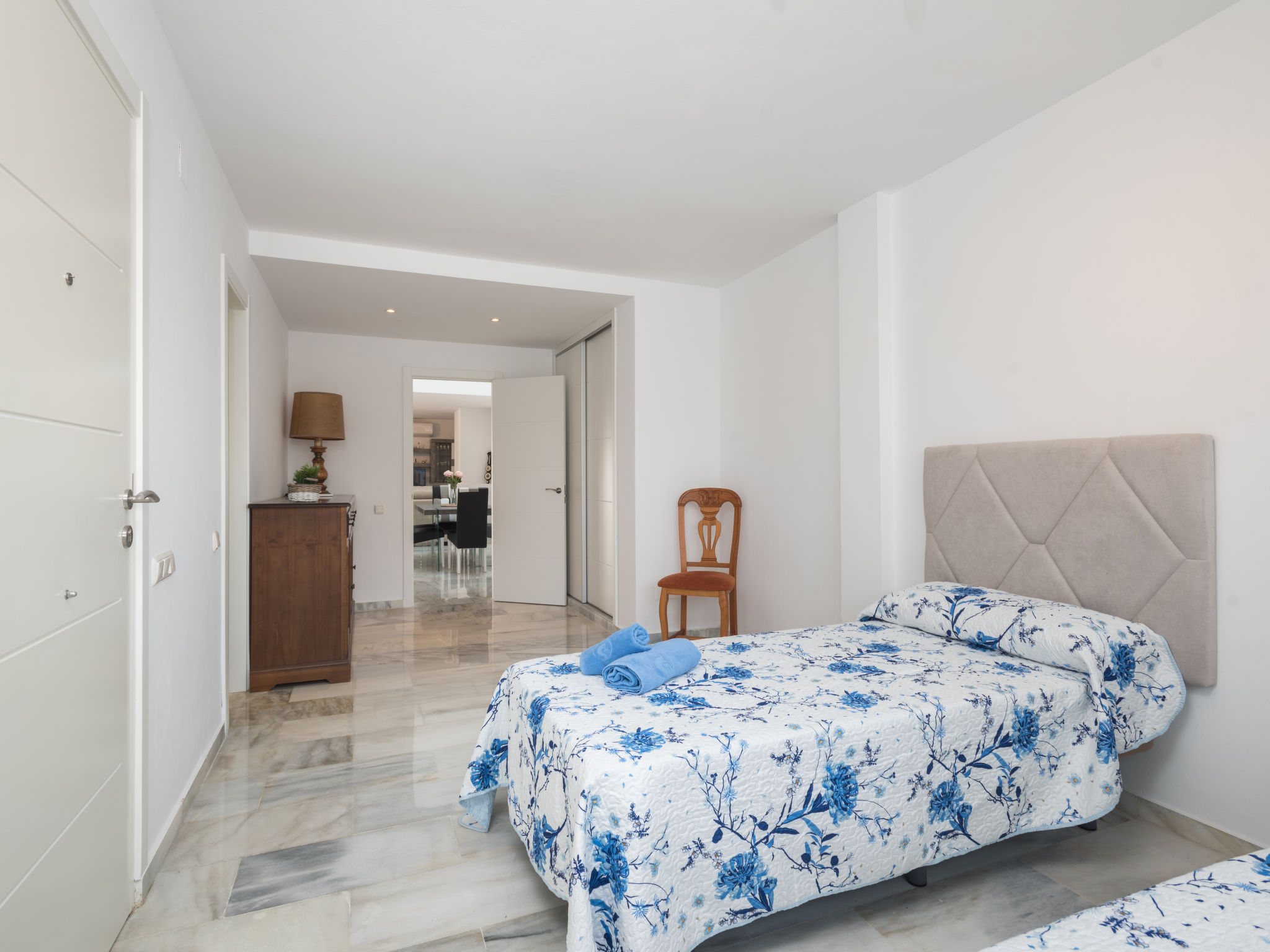 Foto 18 - Casa con 4 camere da letto a Estepona con piscina privata e vista mare