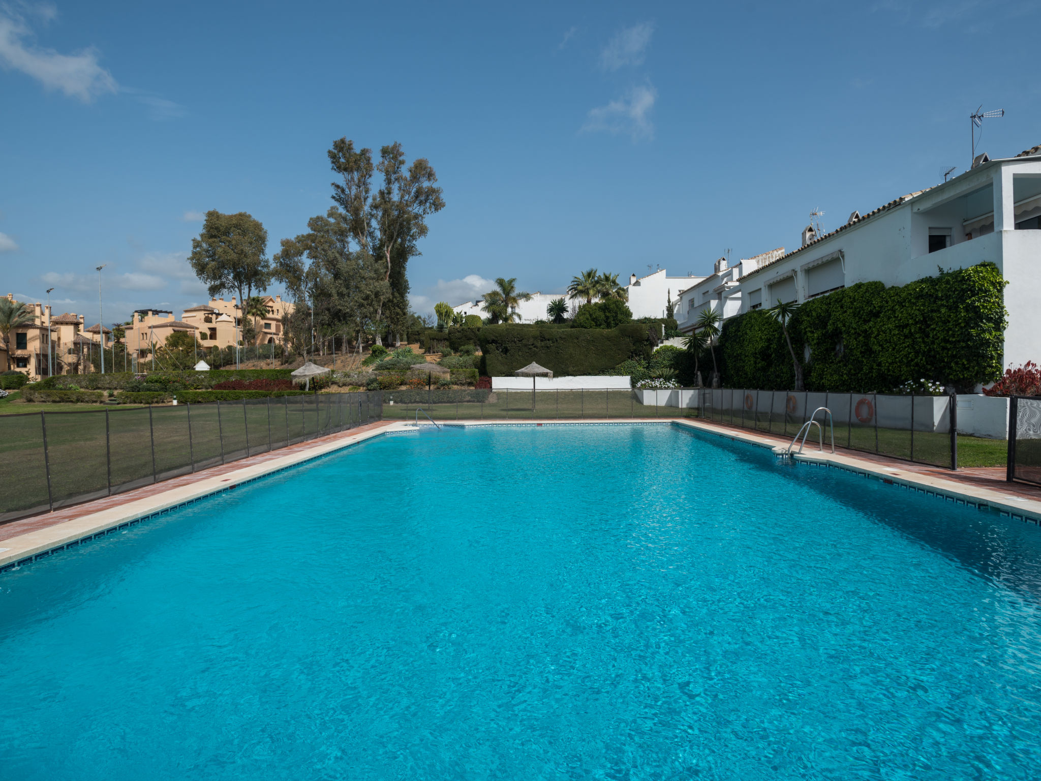 Foto 26 - Casa de 4 quartos em Estepona com piscina privada e vistas do mar
