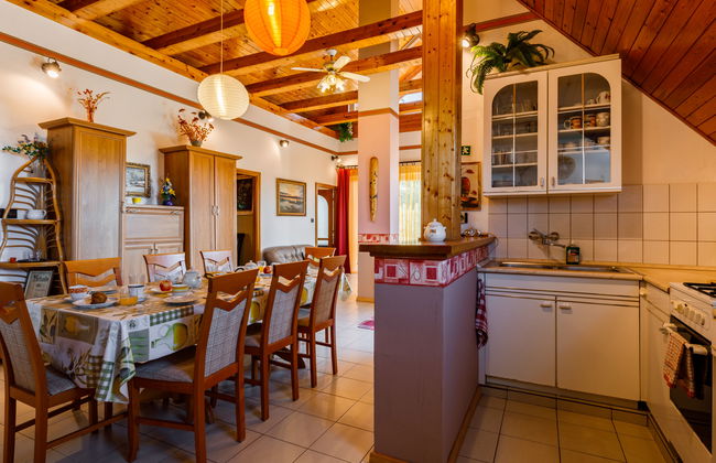 Casa de 6 quartos em Balatonlelle com piscina privada e jardim - Foto 10