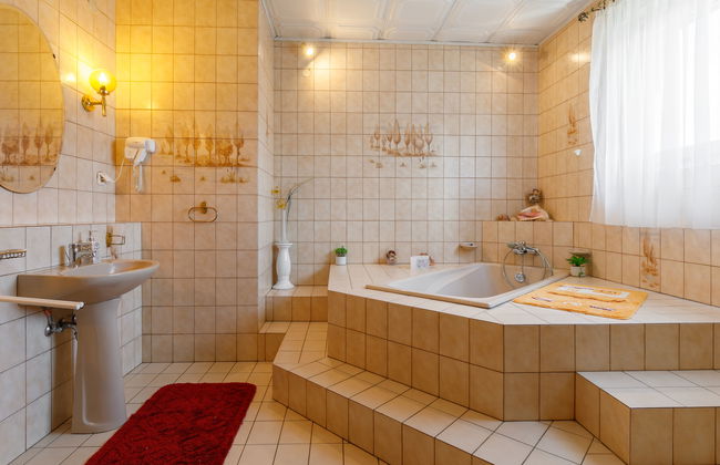 Casa de 6 quartos em Balatonlelle com piscina privada e jardim - Foto 19