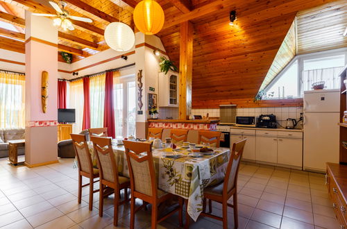 Photo 9 - 6 bedroom House in Balatonlelle with private pool and garden