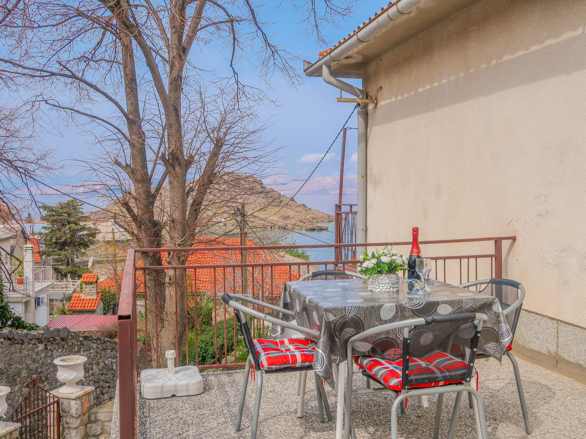 Foto 1 - Apartamento de 2 habitaciones en Senj con terraza y vistas al mar