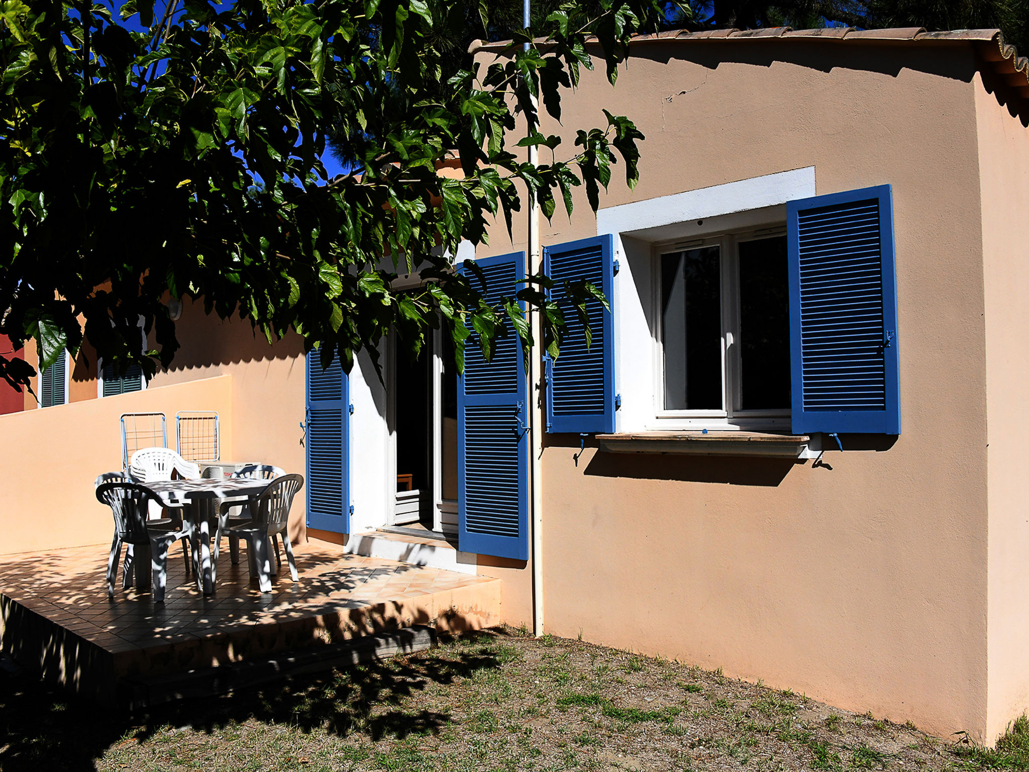 Foto 2 - Casa de 2 habitaciones en Borgo con piscina y vistas al mar
