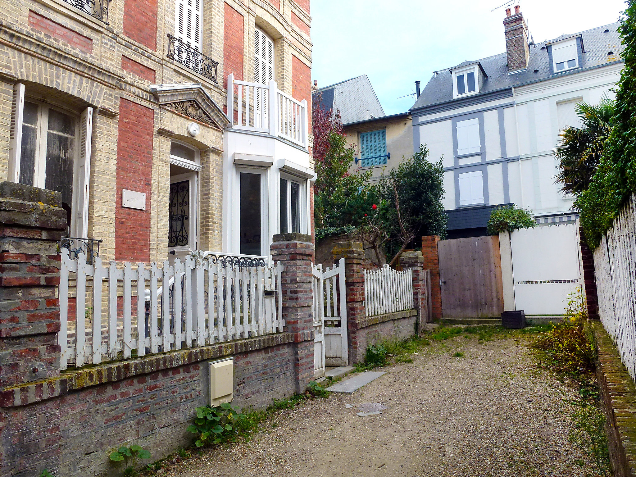 Foto 22 - Apartment mit 1 Schlafzimmer in Trouville-sur-Mer mit blick aufs meer