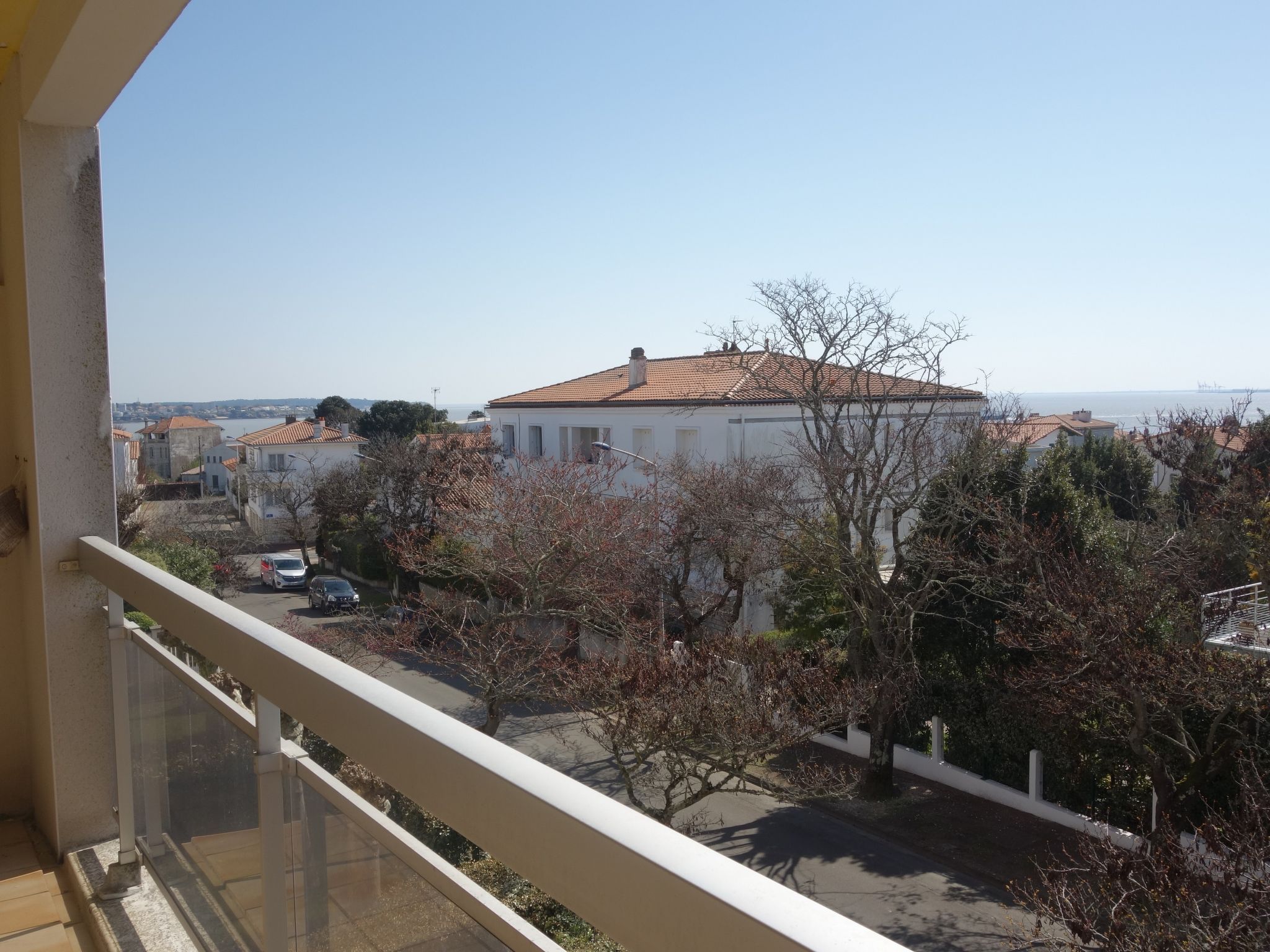 Foto 22 - Appartamento con 2 camere da letto a Royan con vista mare