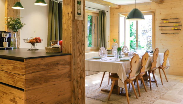 Casa de 7 habitaciones en Ollon con jardín - Foto 2