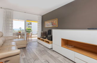 Photo 3 - Appartement de 2 chambres à Lloret de Mar avec piscine et vues à la mer