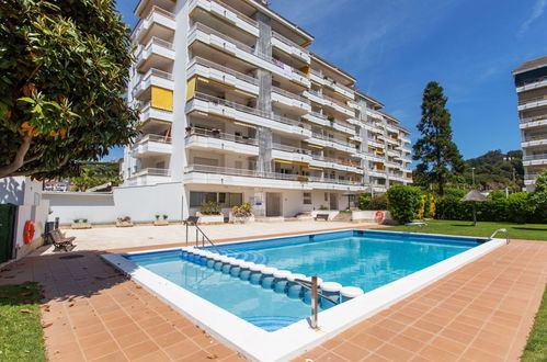 Foto 2 - Apartamento de 2 habitaciones en Lloret de Mar con piscina y jardín