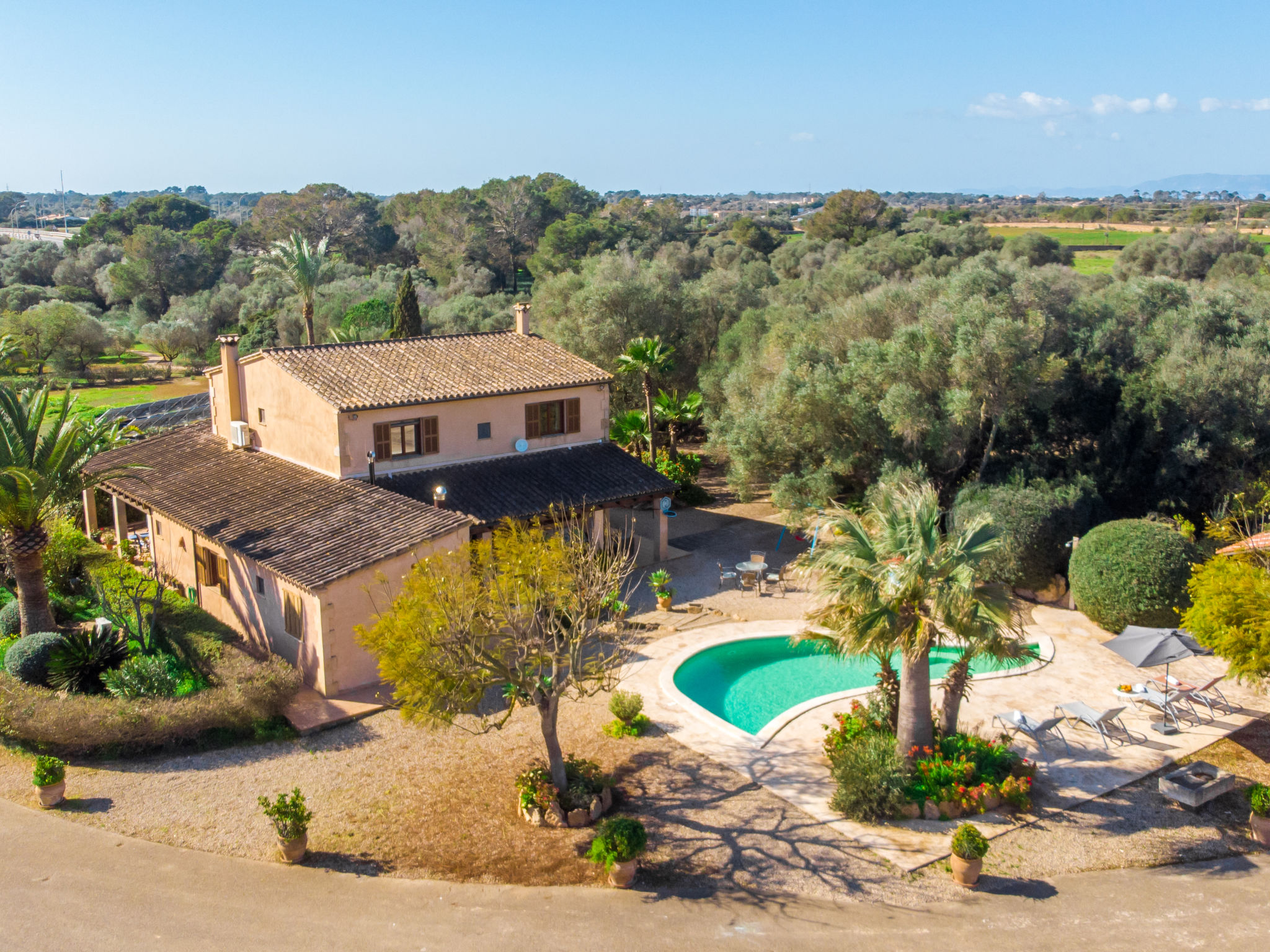 Foto 1 - Casa con 4 camere da letto a Llucmajor con piscina privata e vista mare