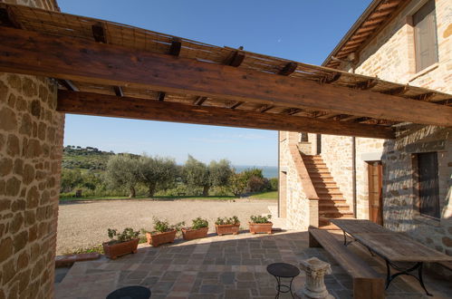 Foto 40 - Casa de 5 habitaciones en Magione con piscina privada y vistas a la montaña