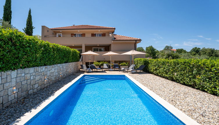 Foto 1 - Haus mit 4 Schlafzimmern in Dobrinj mit privater pool und garten