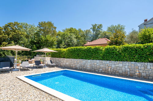 Foto 48 - Casa de 4 quartos em Dobrinj com piscina privada e jardim