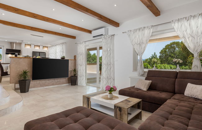 Casa de 5 quartos em Dobrinj com piscina privada e jardim - Foto 5