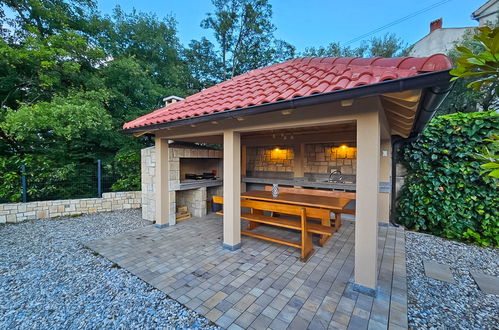 Photo 22 - Maison de 4 chambres à Dobrinj avec piscine privée et jardin