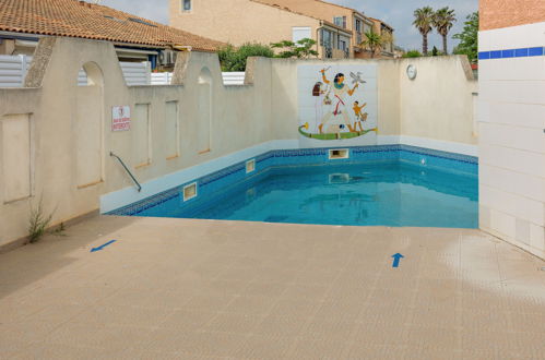 Foto 16 - Appartamento con 2 camere da letto a Agde con piscina e vista mare