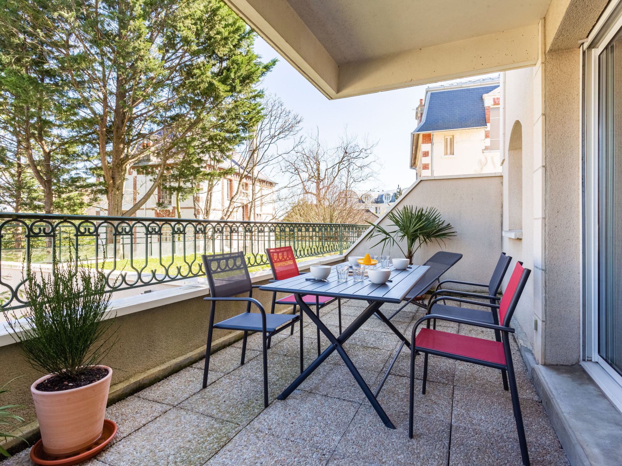 Foto 1 - Apartamento de 1 habitación en Cabourg con terraza y vistas al mar